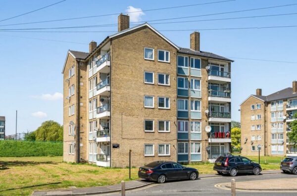 Bromholm Road, London SE2