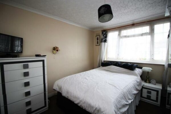 Birkdale Road, London SE2