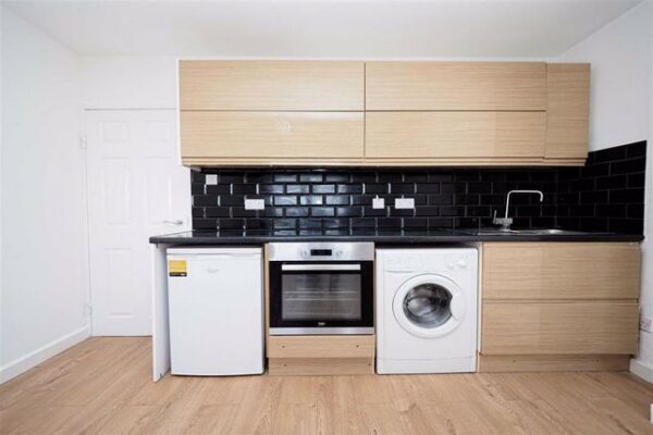 40c Walmer Terrace