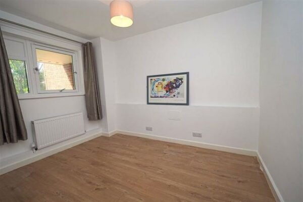 40c Walmer Terrace
