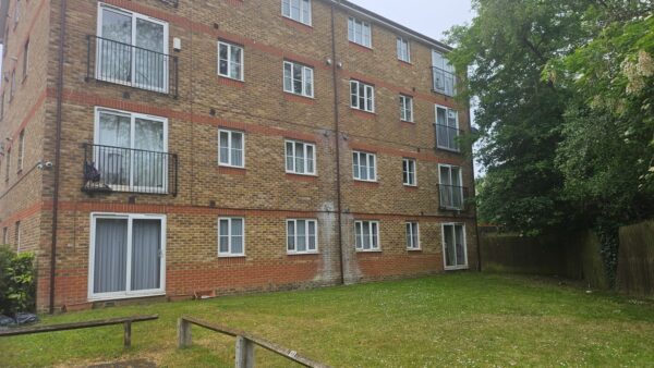 Woburn Close