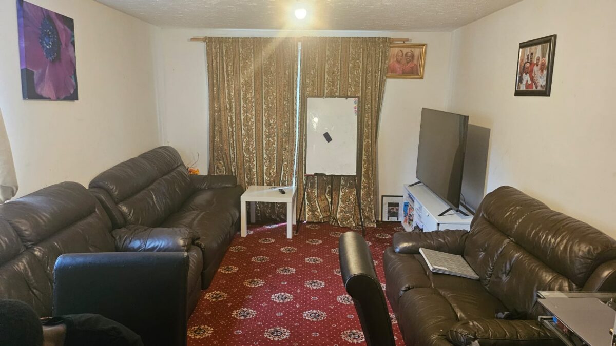 Woburn Close
