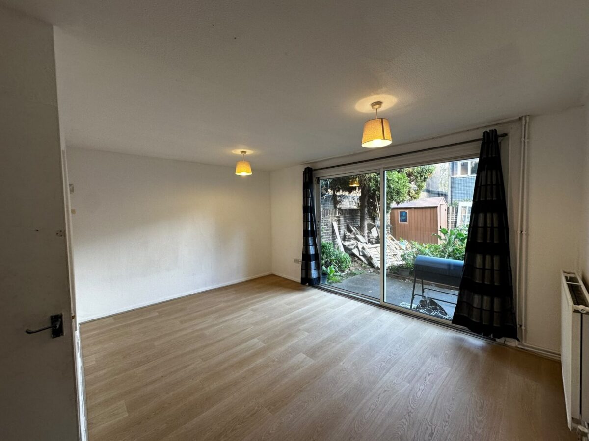 Mildmay Street, N1 4AB